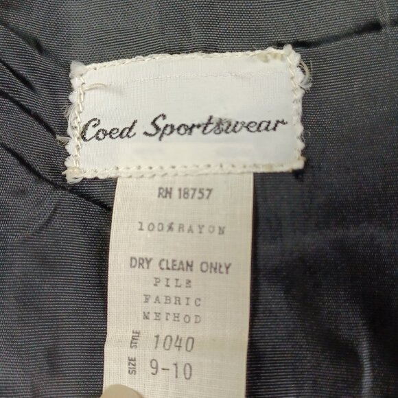 Vintage 70s Black Velvet Blazer, Wide Lapels, Small - Picture 7 of 7